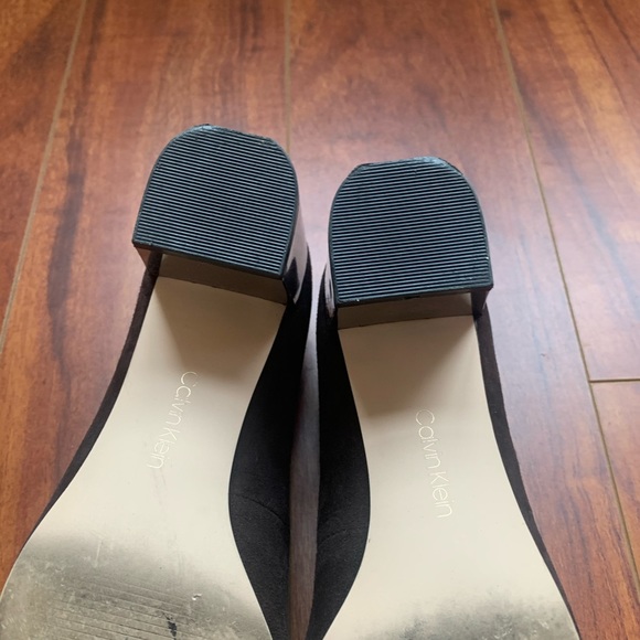 Calvin Klein Natalynn Leather Block Heels - Picture 7 of 9